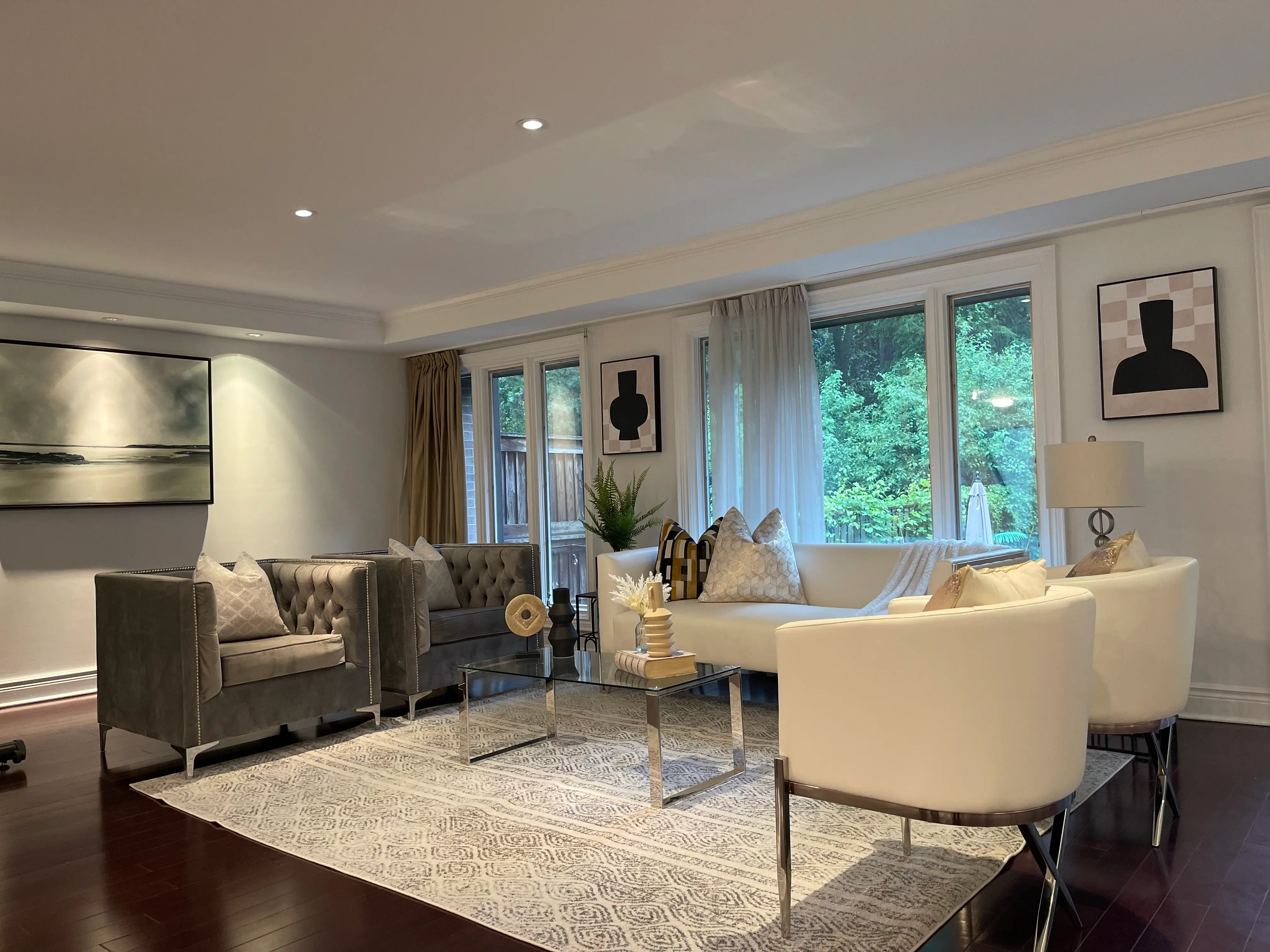 Custom staged family room in Brampton GTA
